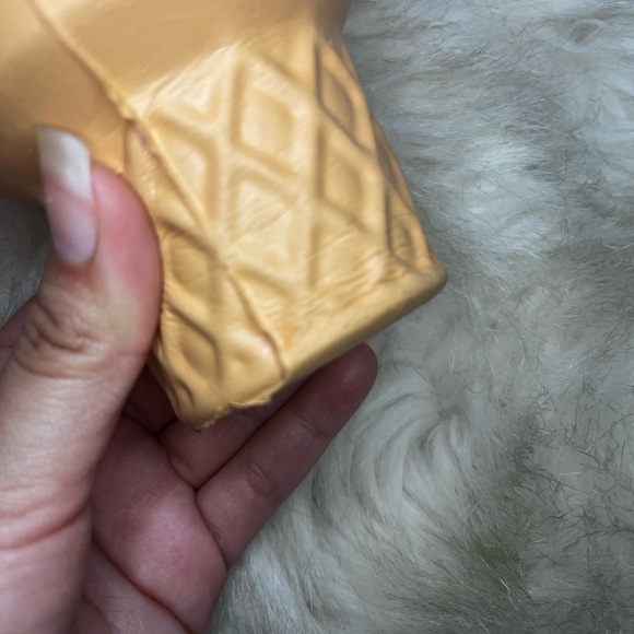 Assorted set of sweet treat themed squishies - Picture 7 of 13